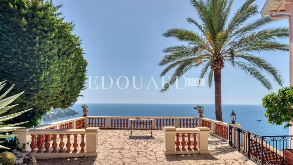 Faut-il passer par une agence immobilière pour de l’investissement locatif à Roquebrune-Cap-Martin ?
