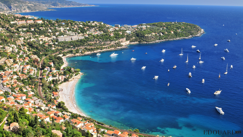 Location à Roquebrune-Cap-Martin : sélection multilingue des dossiers des locataires internationaux